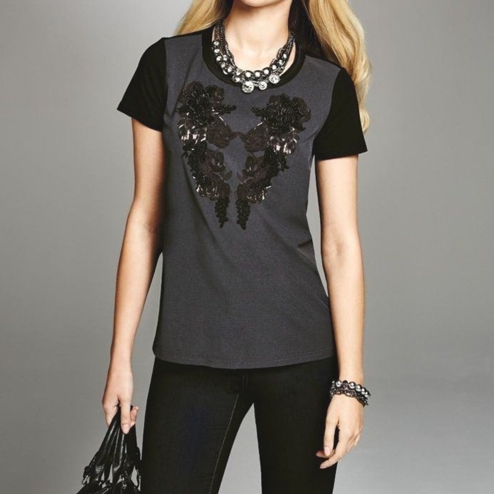 Simply Vera Black Gray Embellished Mixed Media Graphic Tee Medium Whimsigoth